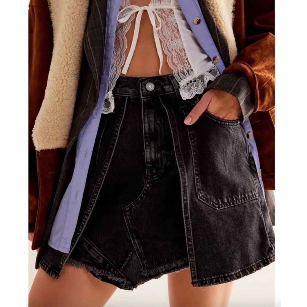 We The Free Denim Mini Skirt Womens 28 Black Gray Moxie Low Slung Barrel Raw Hem